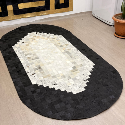 Siyah Geometrik Oval Dana Derisi Halı