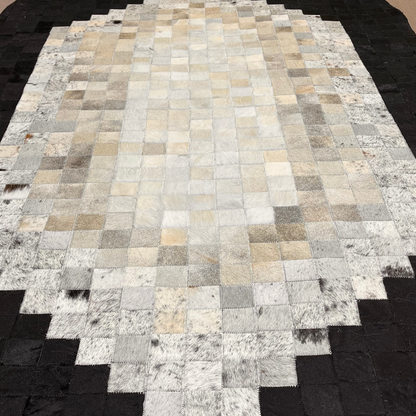 Siyah Geometrik Oval Dana Derisi Halı